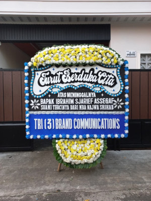 Papan Bunga Duka di Bamban